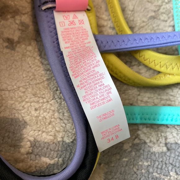 ⭐️Victoria’s secret classic bikini⭐️ - Picture 3 of 5